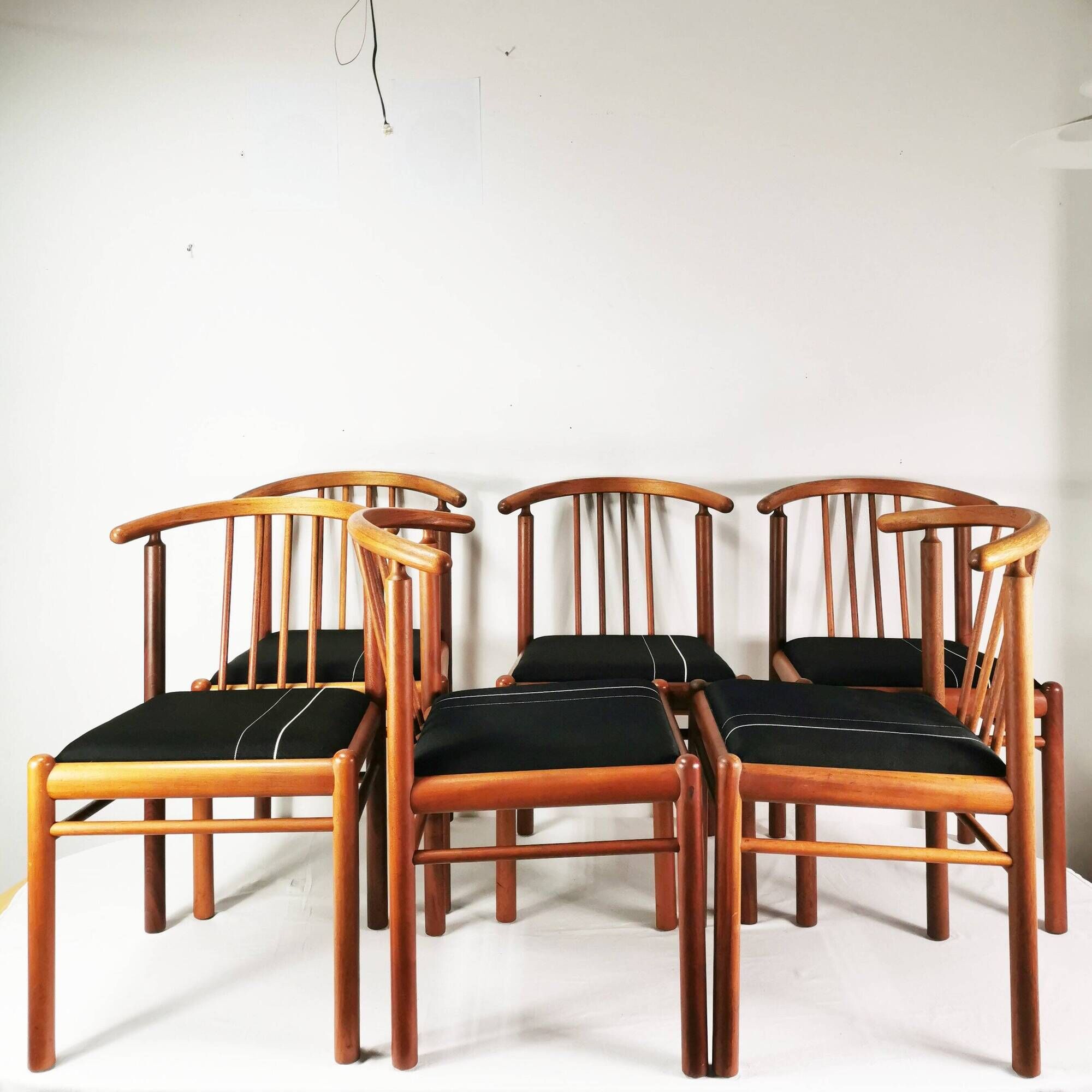 Ensemble de 6 chaises en teck, style Mid-Century, Danemark, années 1970.