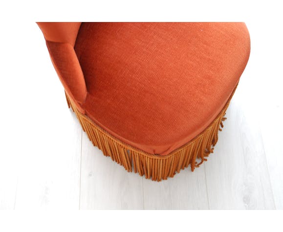 Toad in 60s/70s velvet Chair