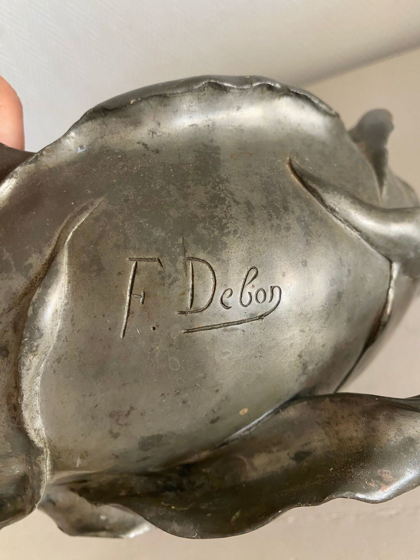 Art Nouveau jardinière in tin signed Frederic Debon Susse Frères.