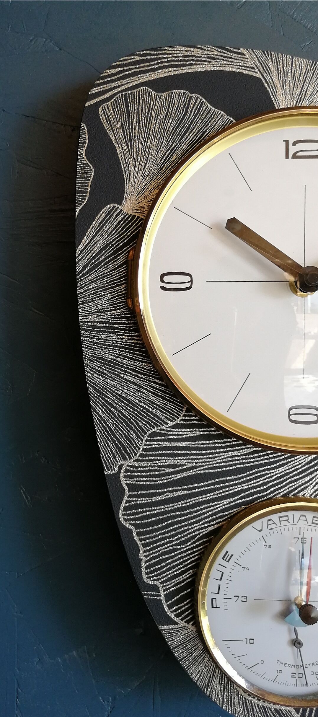 Clock vintage formica wall clock silent barometer "Manufrance"