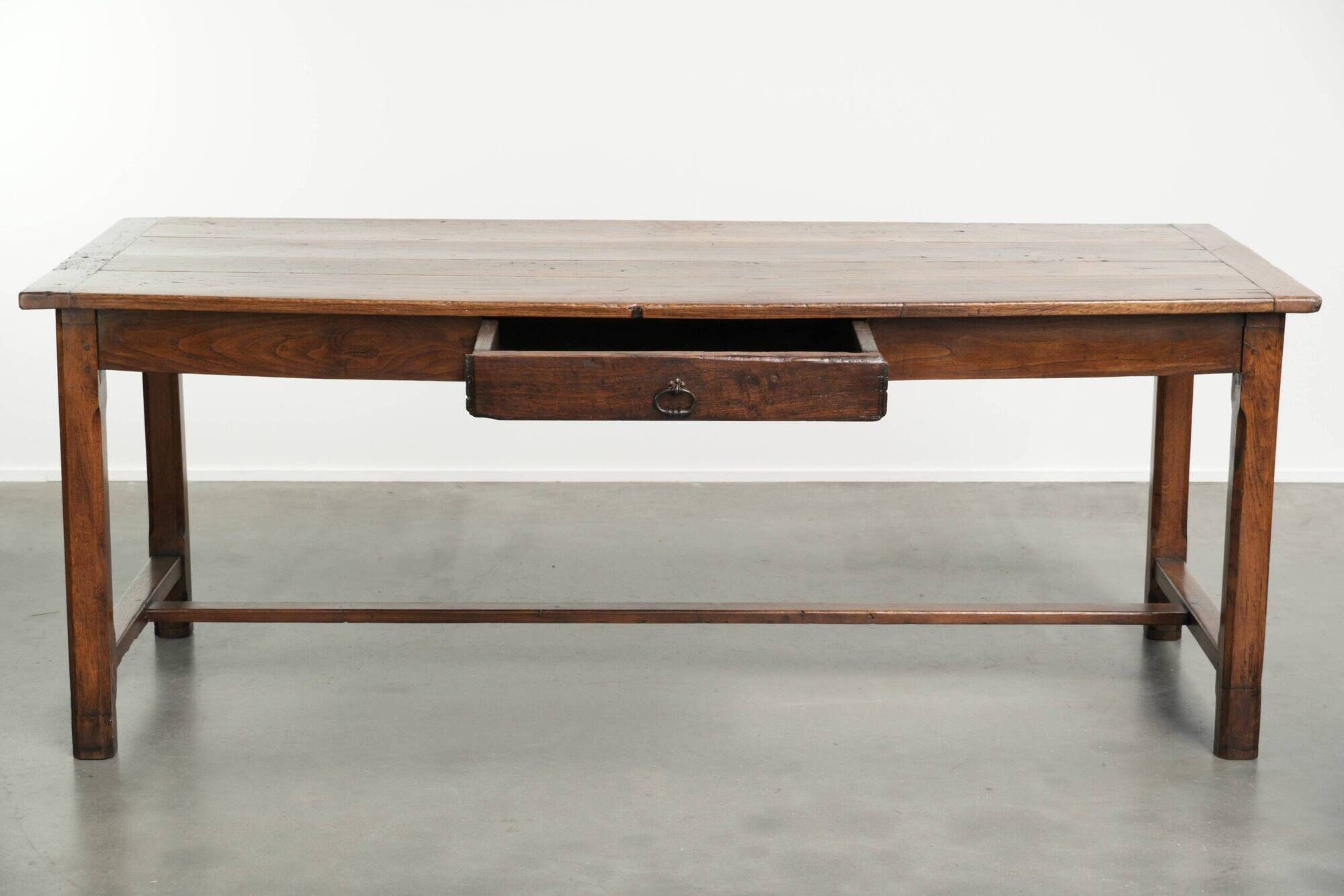 18th century French farmhouse dining table made of oak and fruitwood