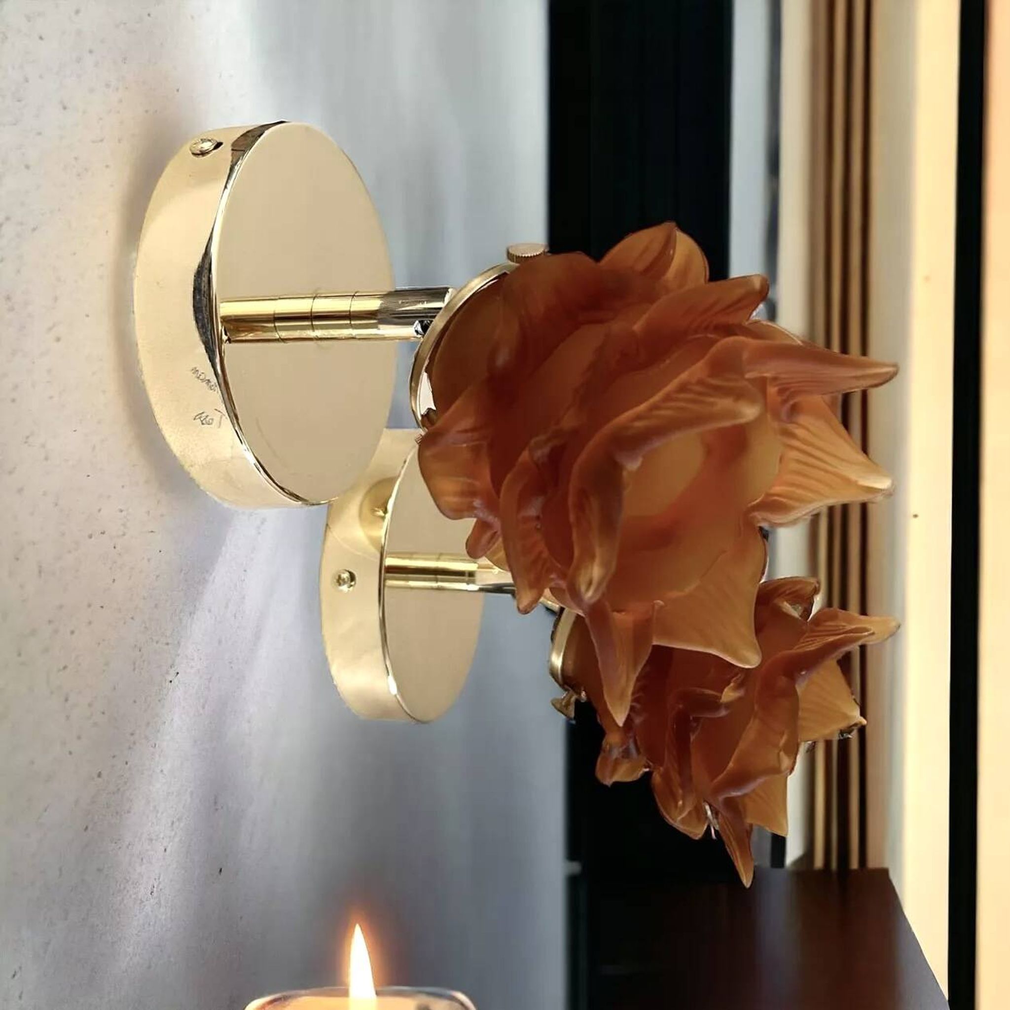 Paire d’appliques murales tulipes ambrées