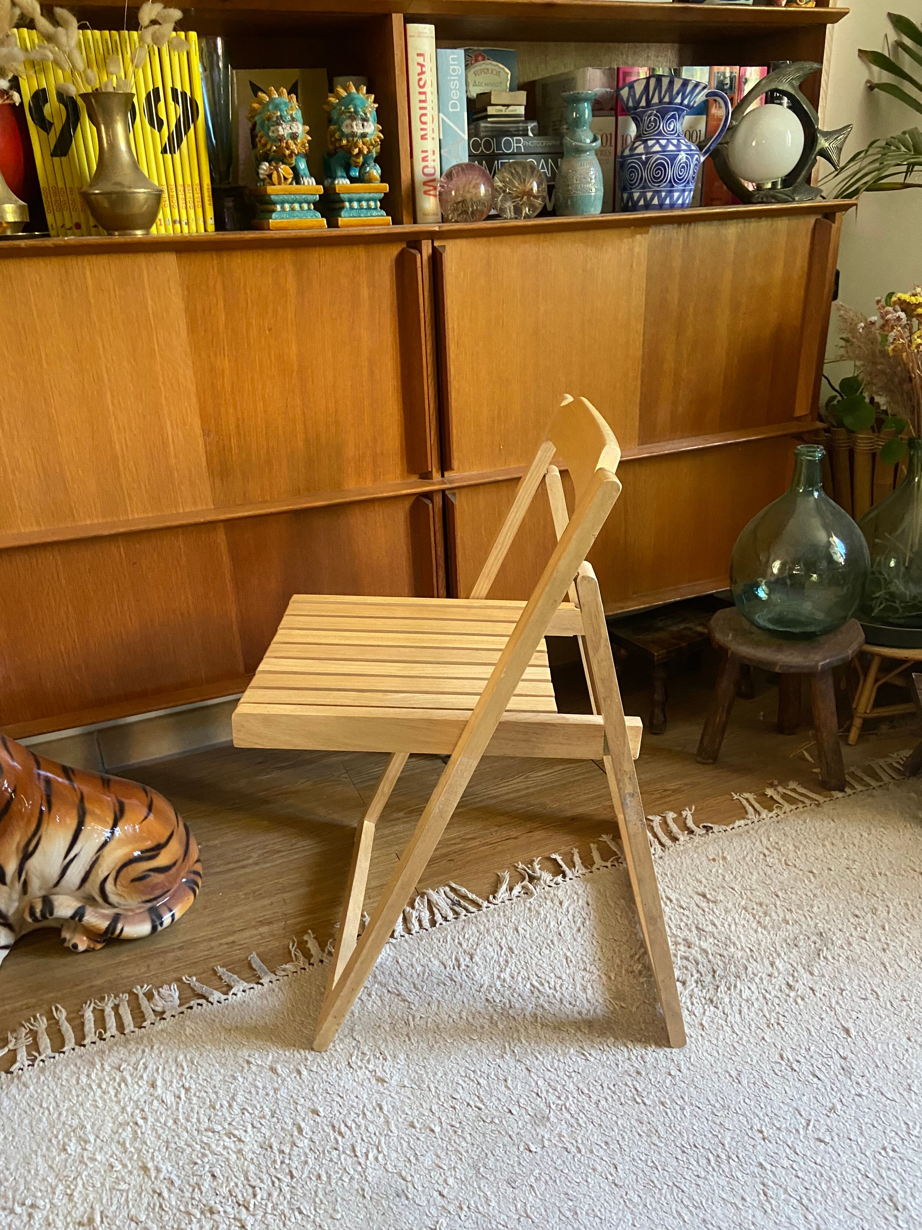 Vintage folding chair