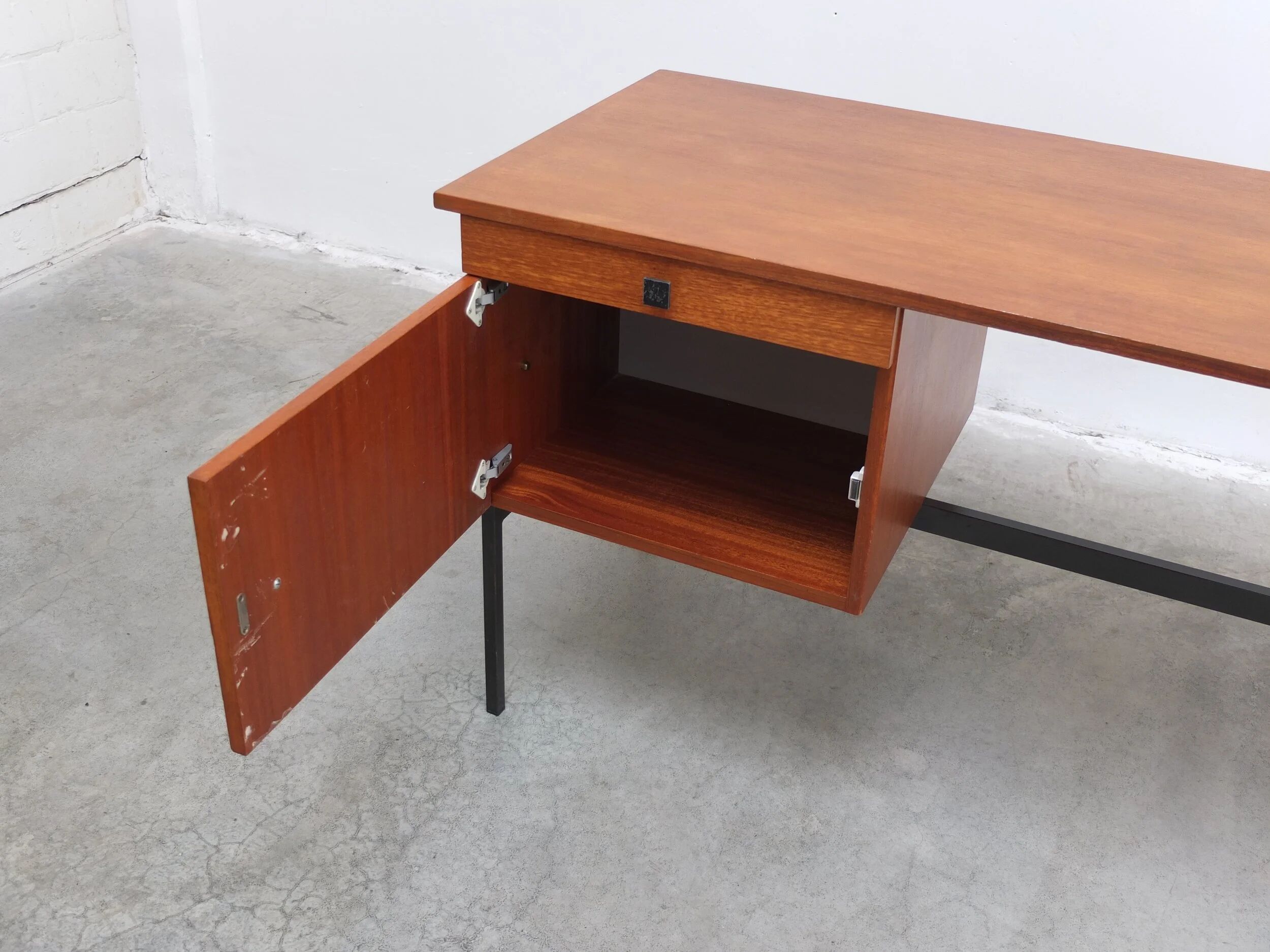Freestanding modernist writing desk by MDK Belgium, 1960s