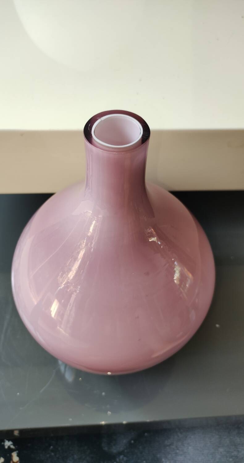 Designer Ball Soliflore Vase..In shades of pink. Dimensions: 24 x 15 cm