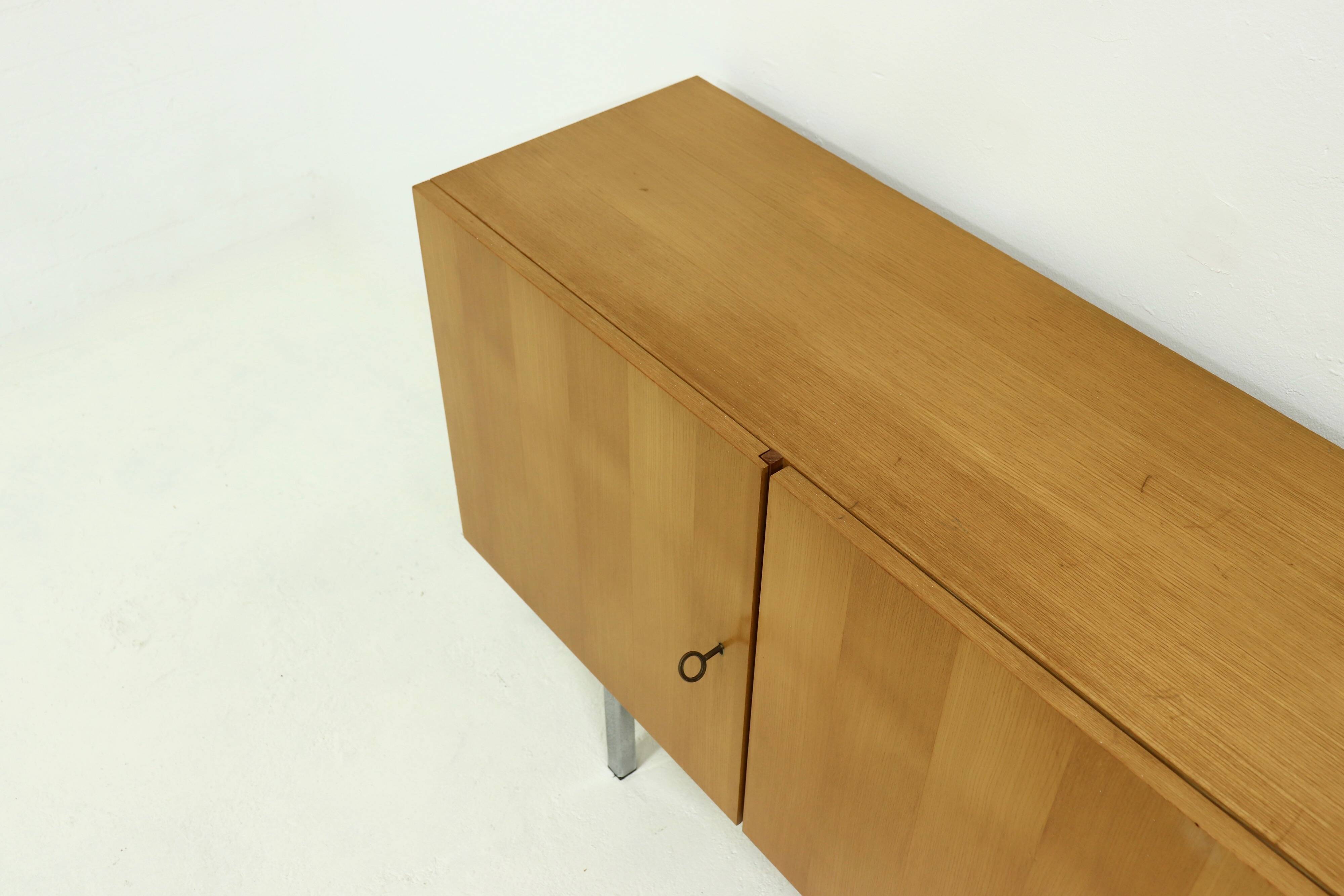 Buffet minimaliste en hêtre du milieu du siècle, années 1970