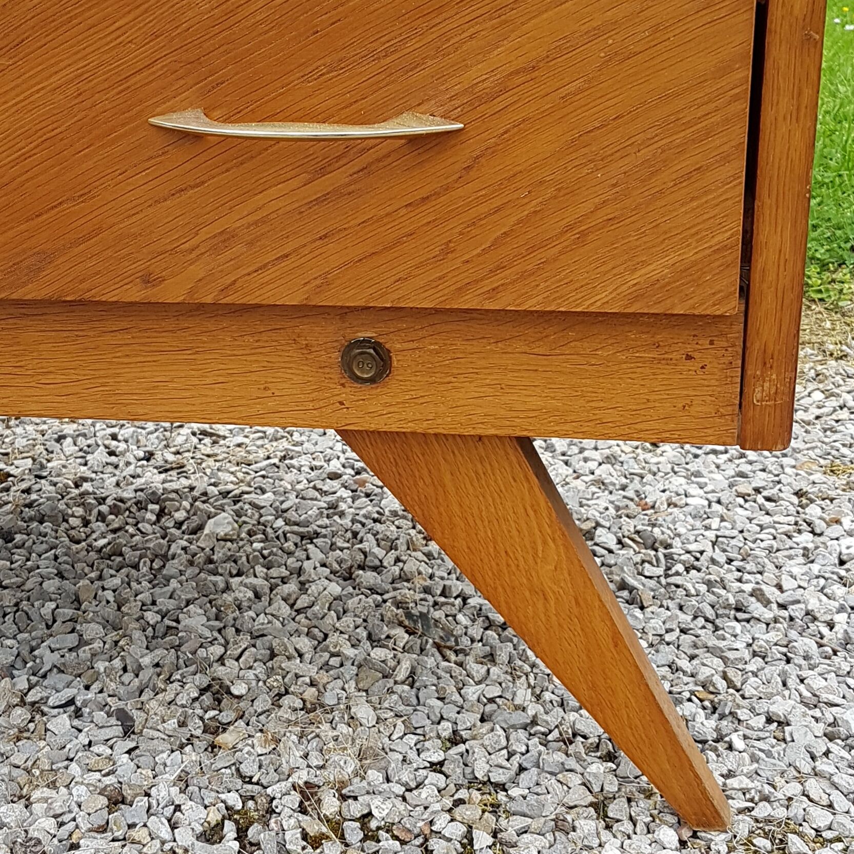 Chest of drawers years 60 feet compass