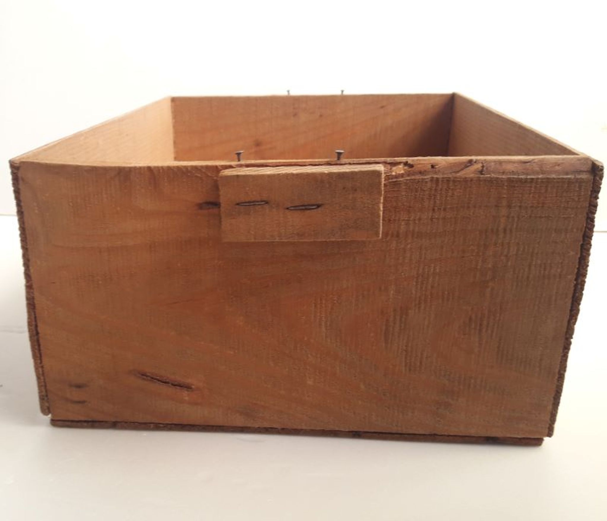Caisse bois laiterie Charentes