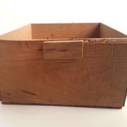 Caisse bois laiterie Charentes