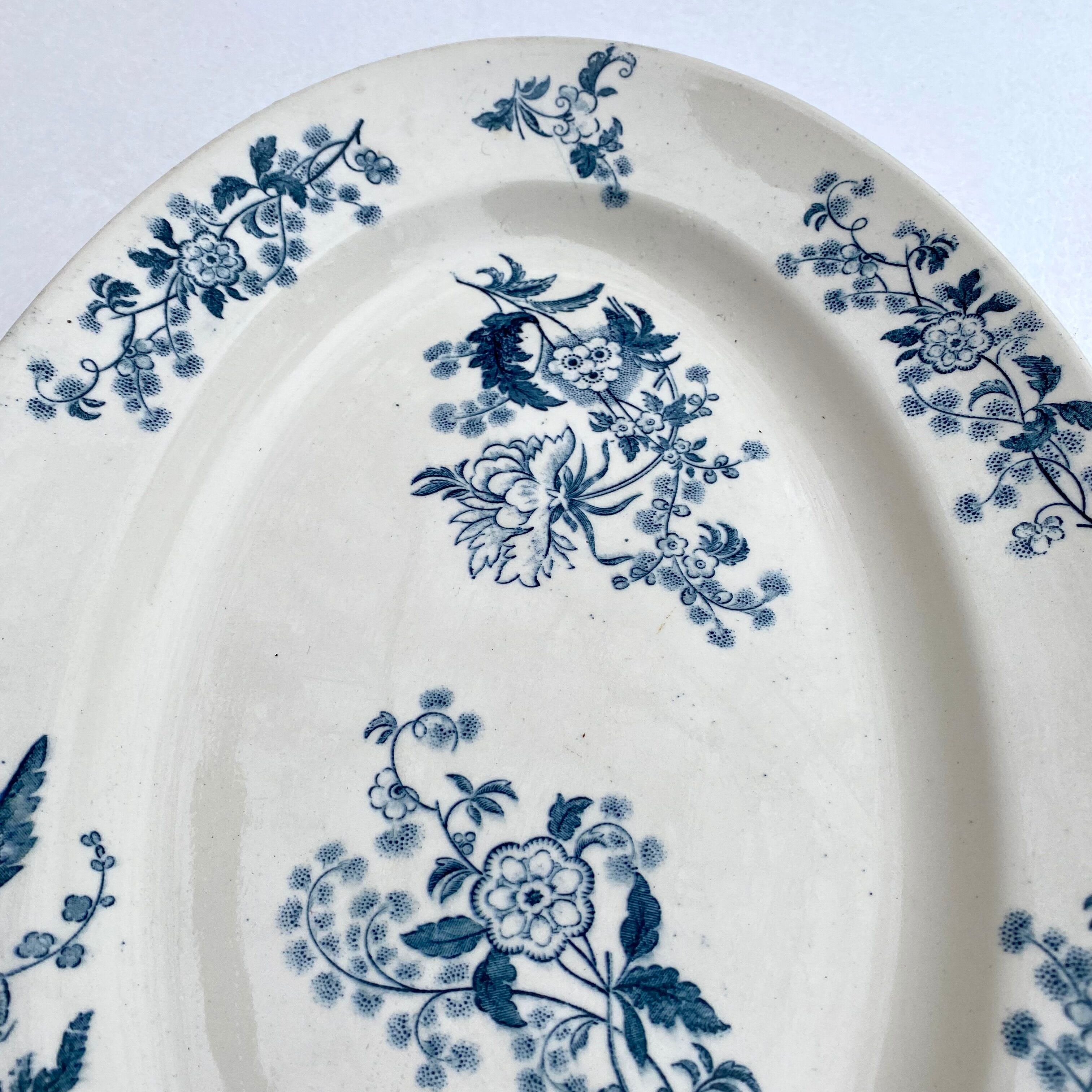 Plat ovale Longwy Ycho