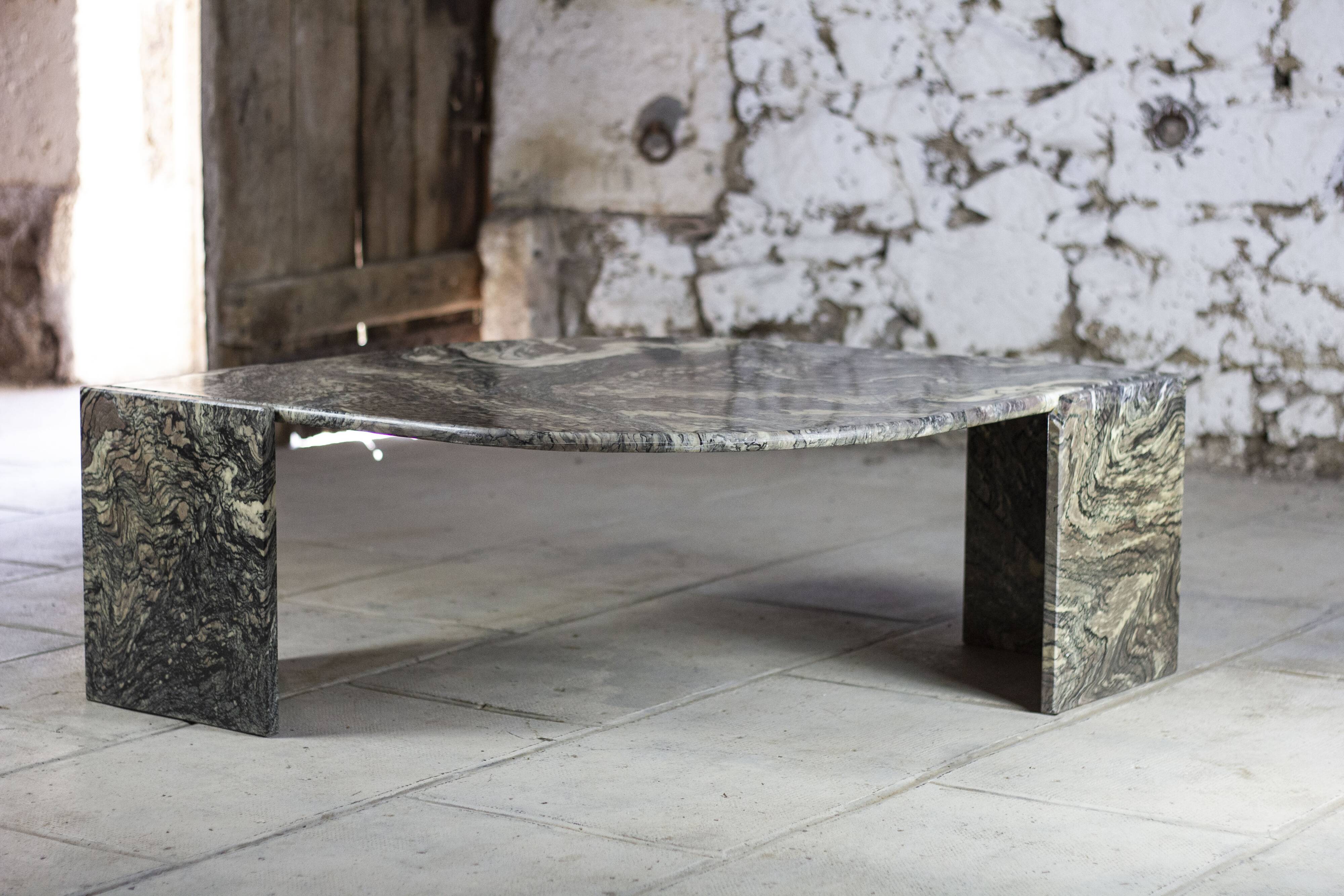 Eye-shaped marble coffee table by Roche Bobois, 1970