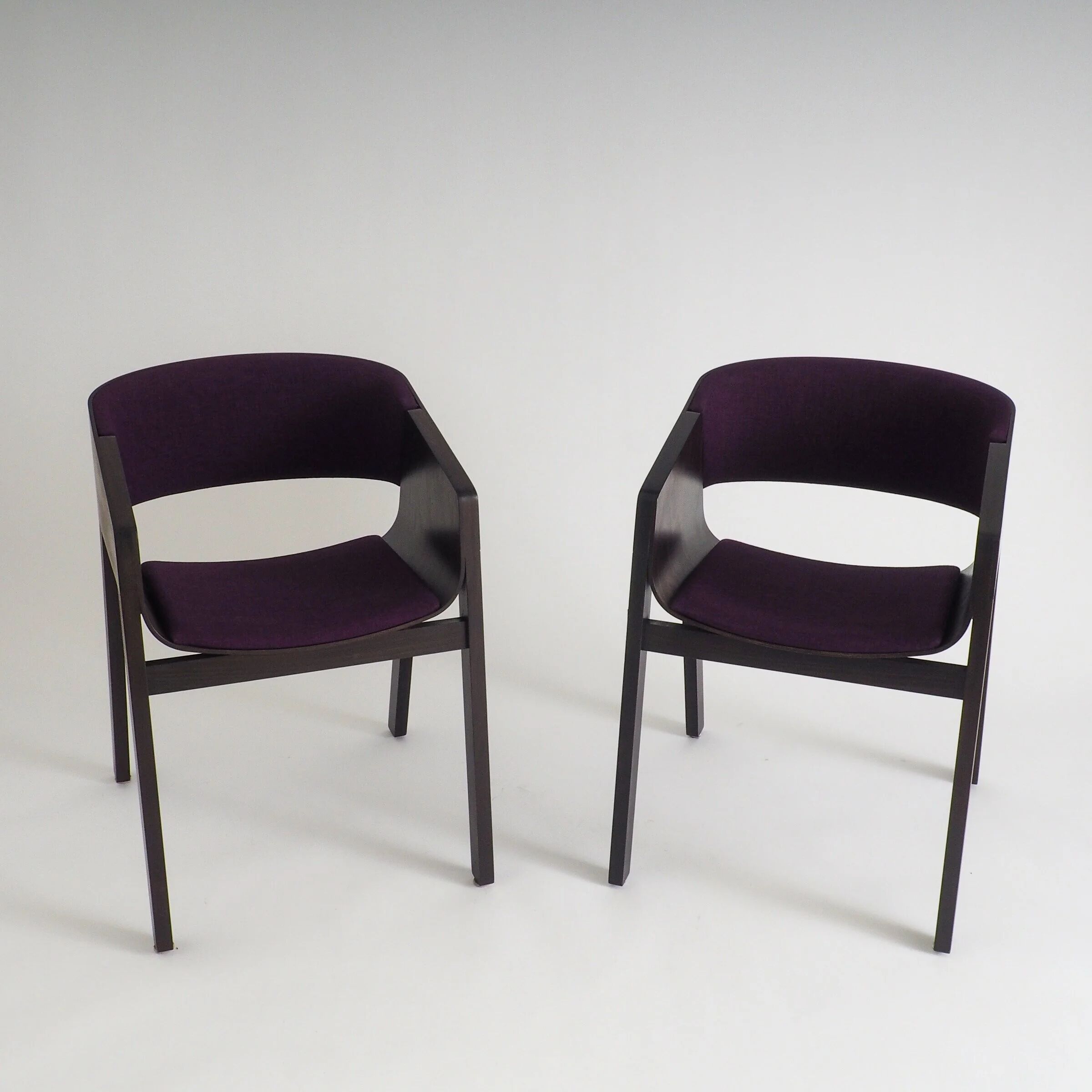 Ensemble de 2 fauteuils magnifiques par TON