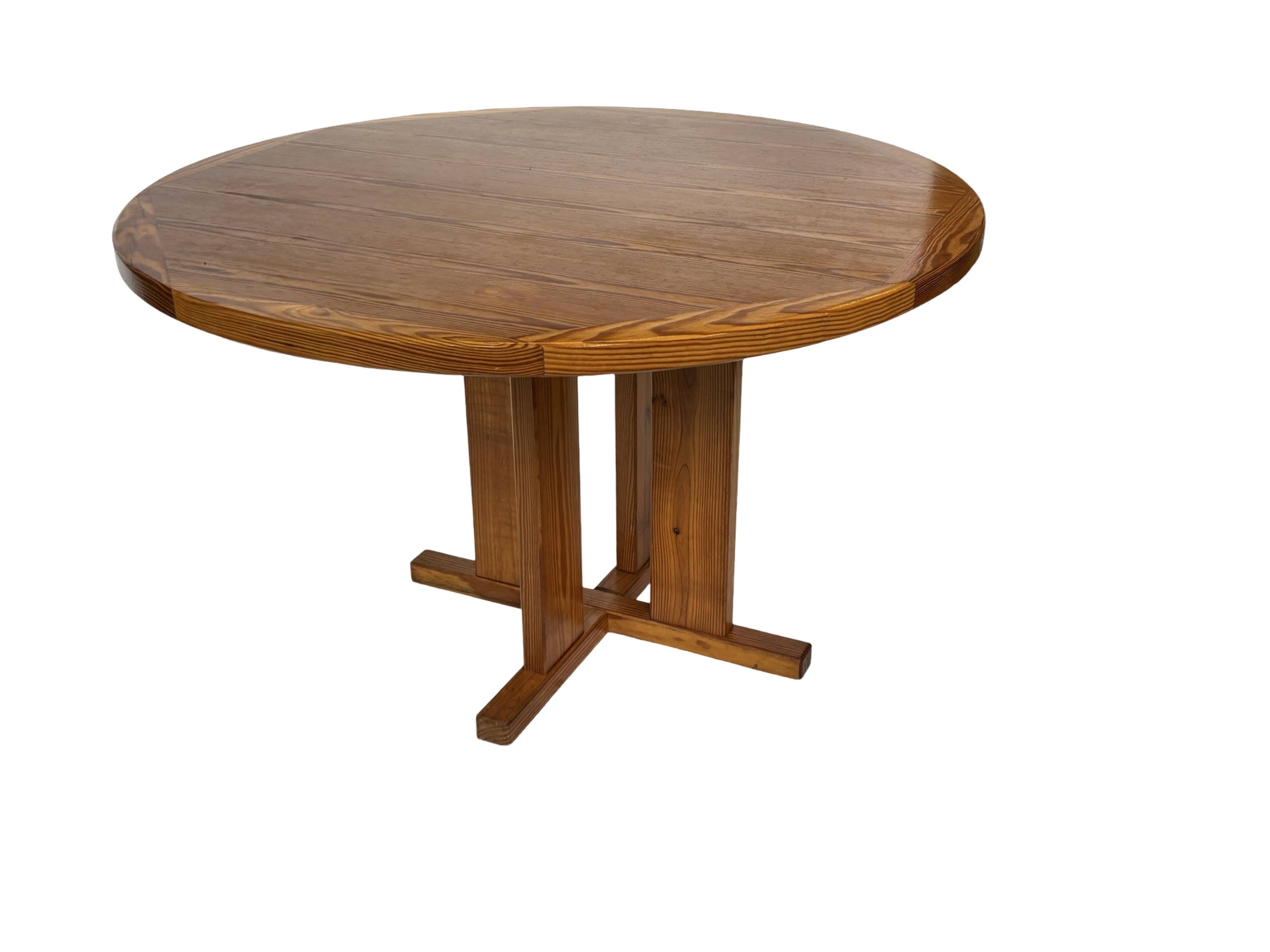 Vintage Design Pine Dining Table, Oval Table from the 1970s