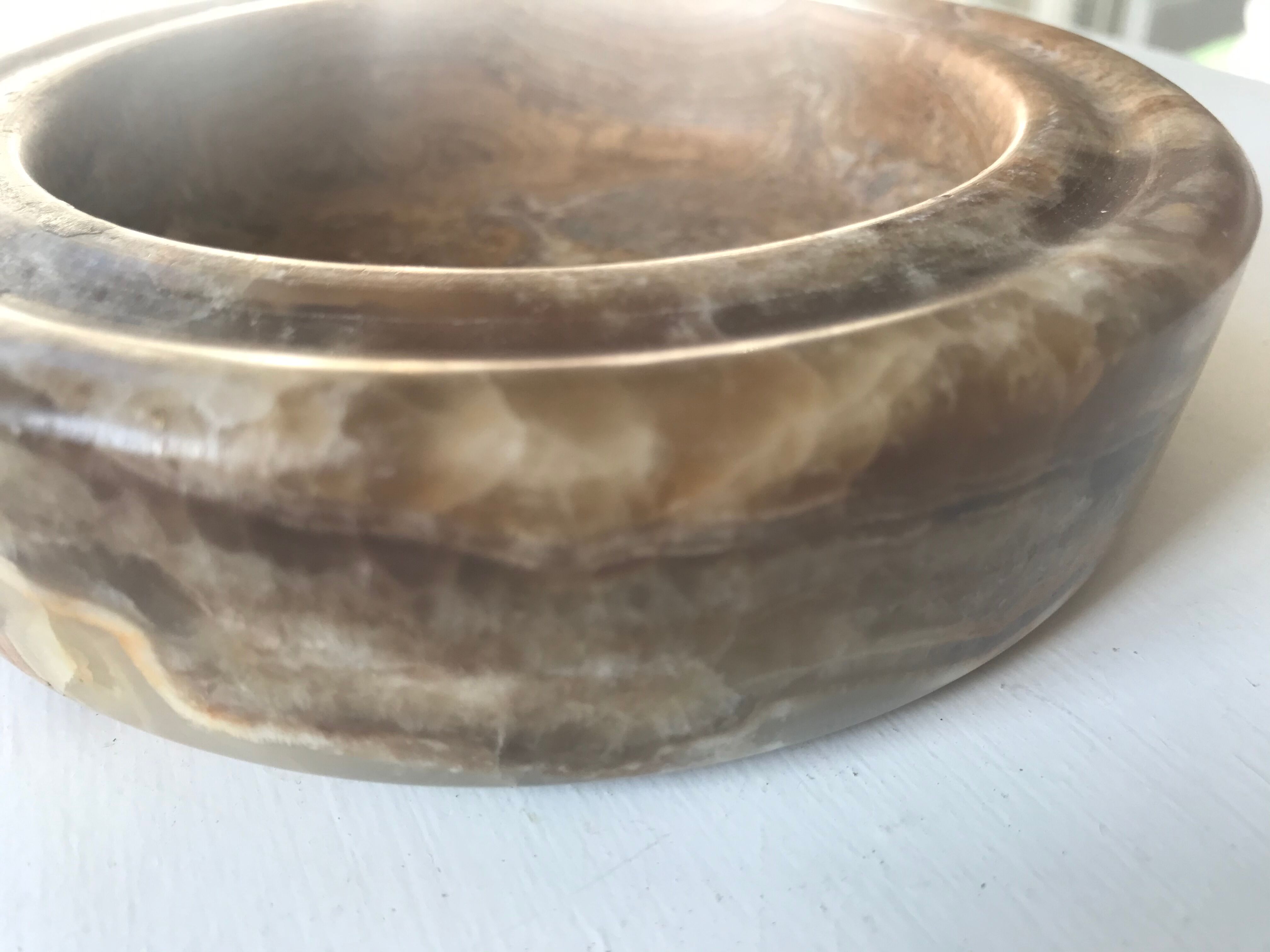 Empty pocket in vintage onyx