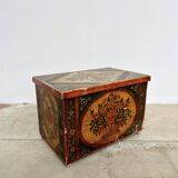 Coffre Populaire Peint Vintage Pin Massif – Art Folk Alsacien