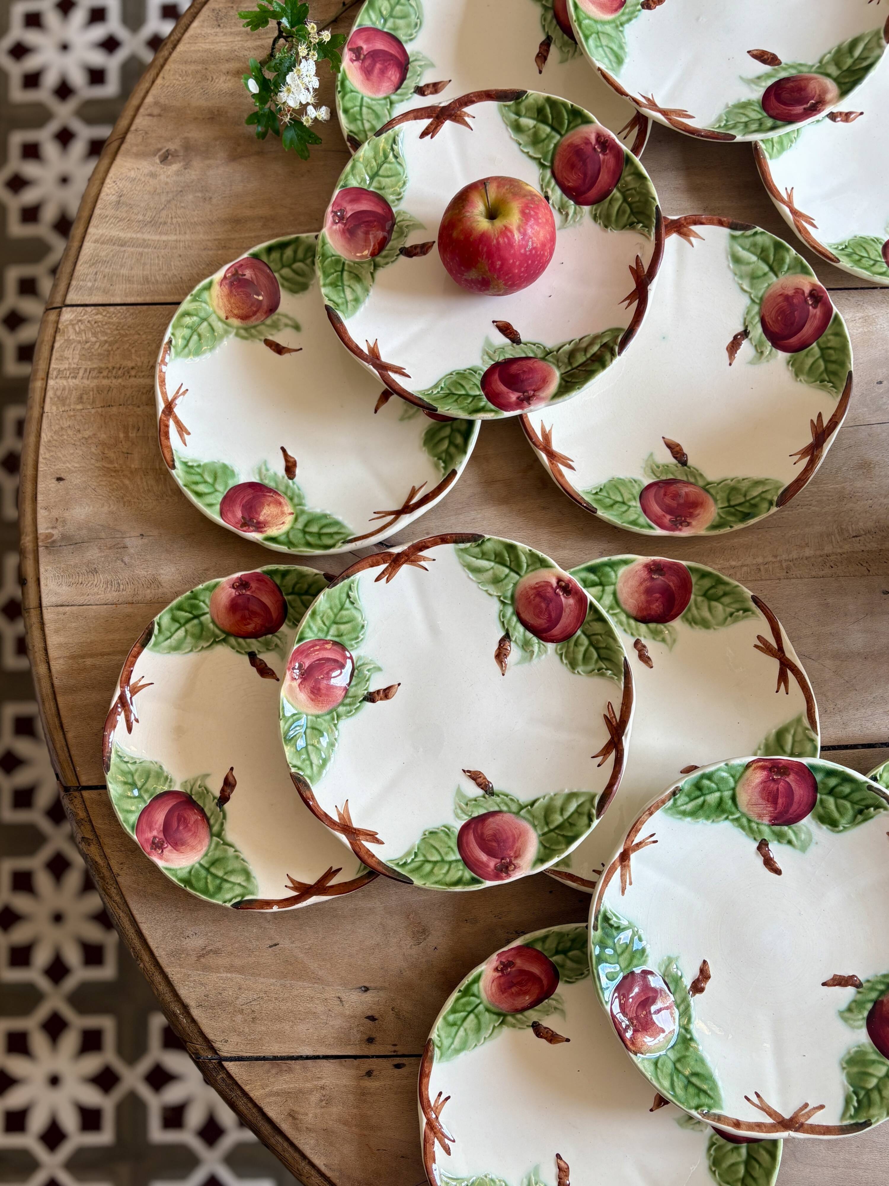 Antique barbotine service with Choisy le Roi apple decorations