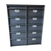 Industrial furniture with 10 metal lockers “Ronéo”