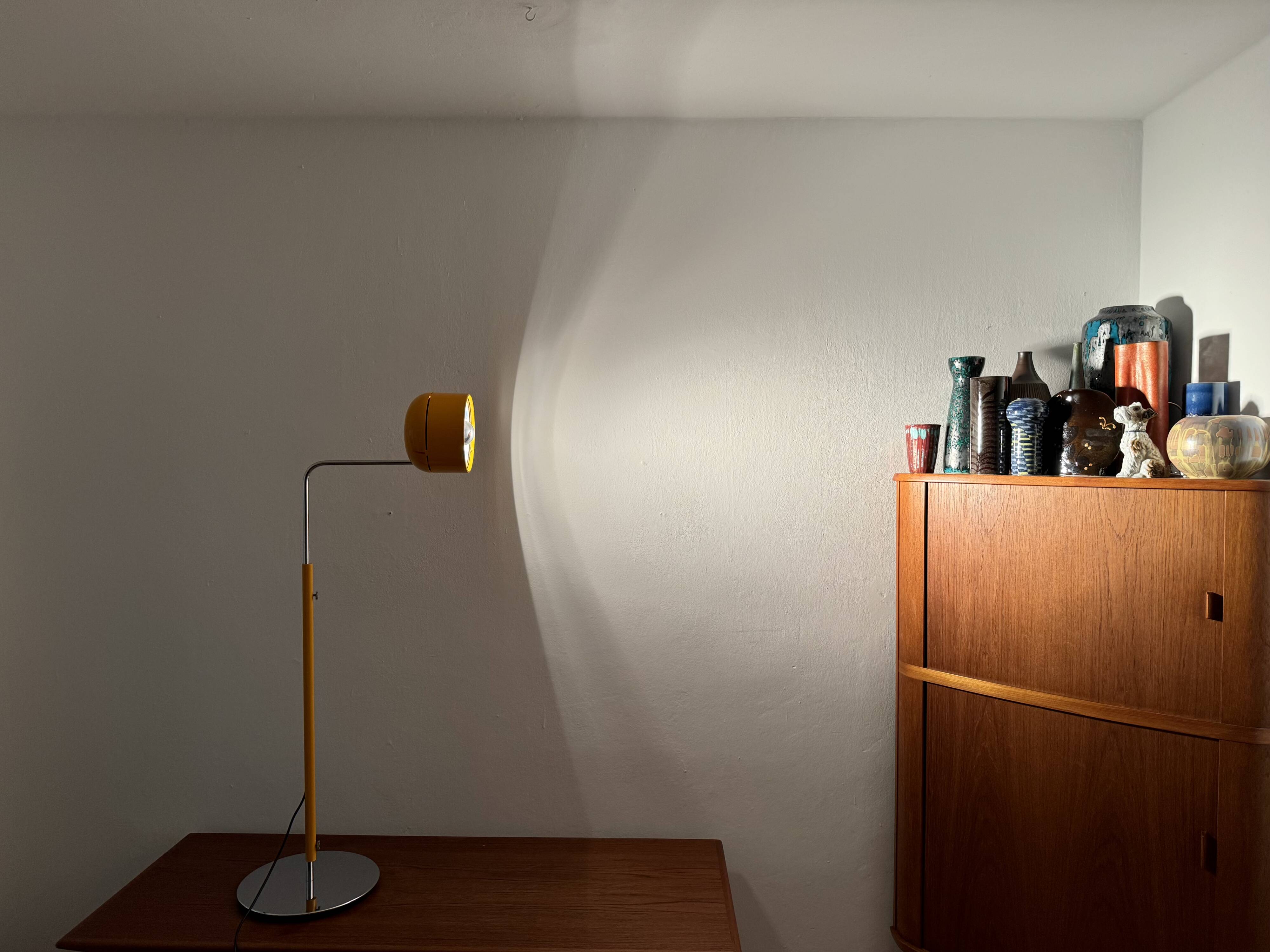 Lampadaire Spot orientable Space Age Gallery par Arnold Berges pour Staff