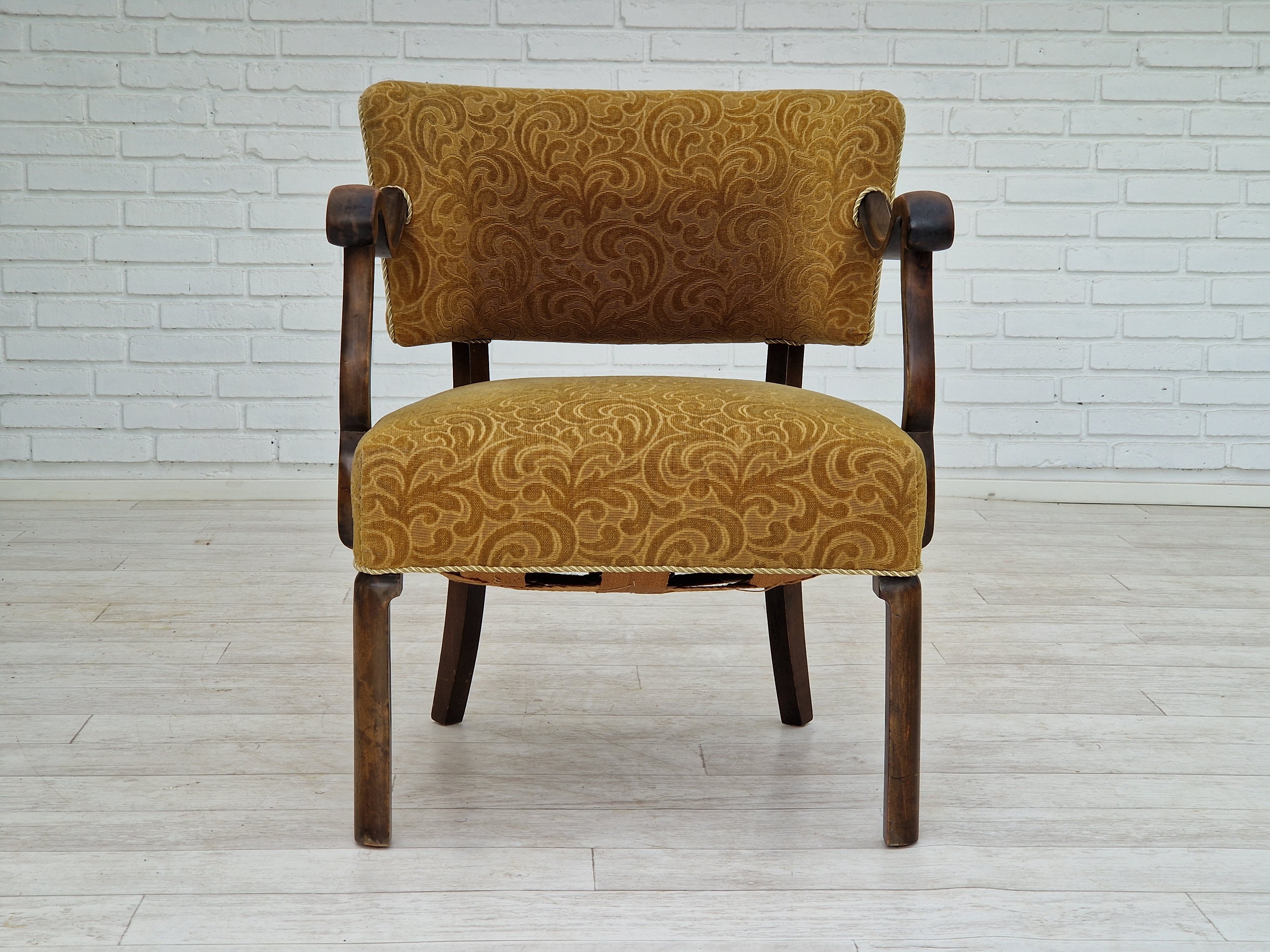 Fauteuil, tissu, bois de frêne, 1930