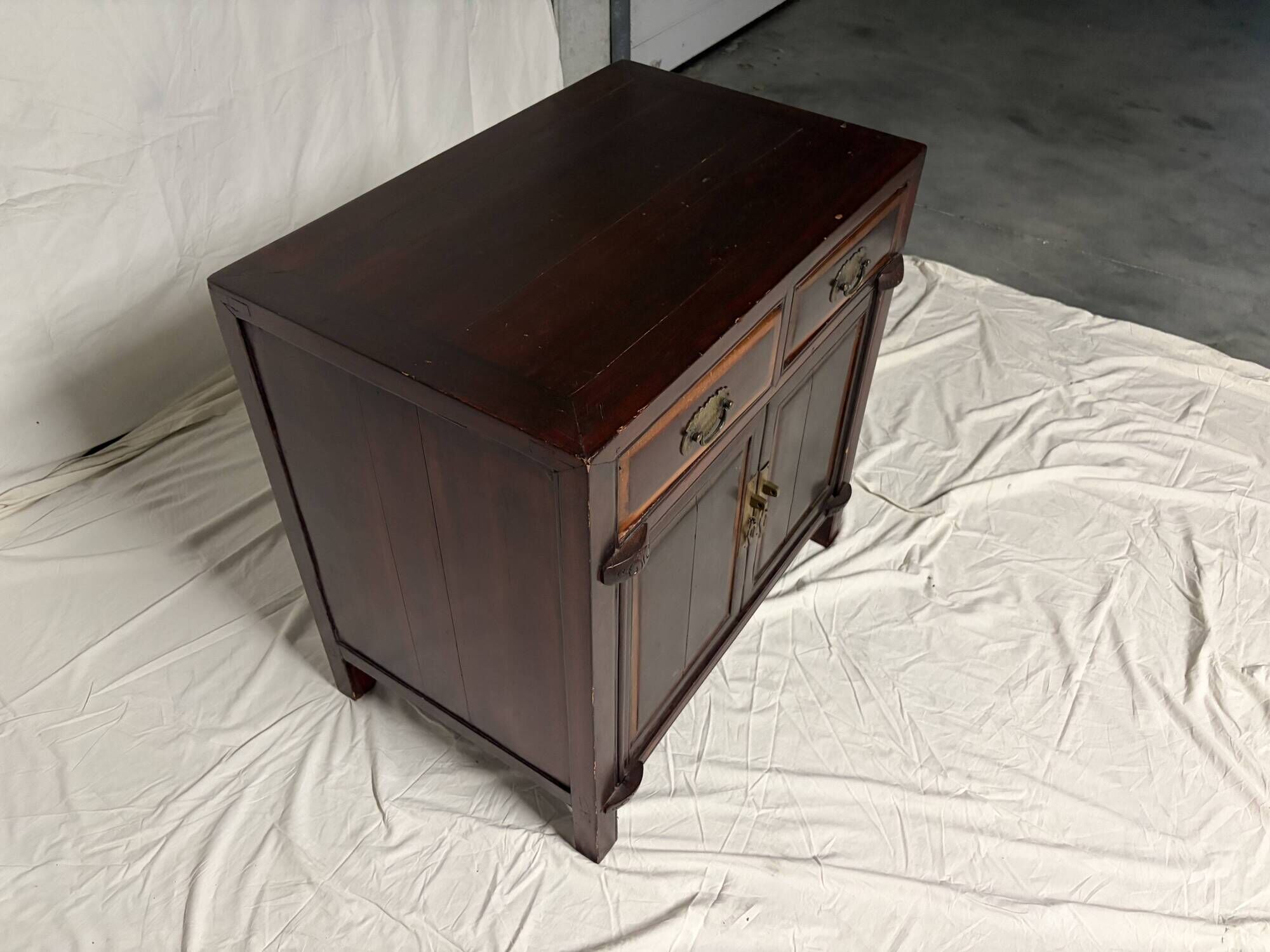 small Chinese furniture