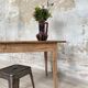 Table de ferme vintage en bois brut