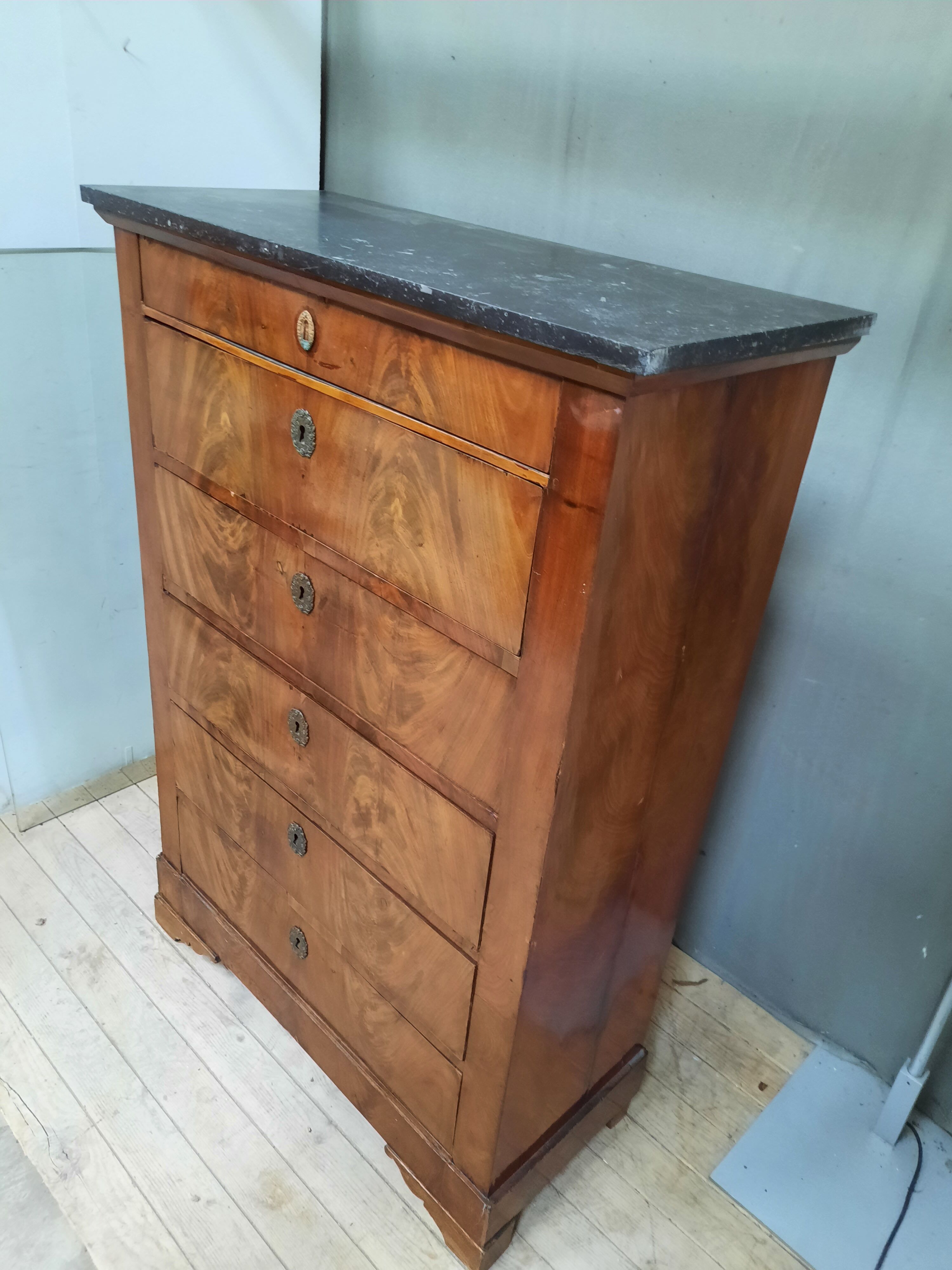 Nineteenth century semainier