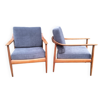 Pair of Knoll Antimott armchairs, 1960