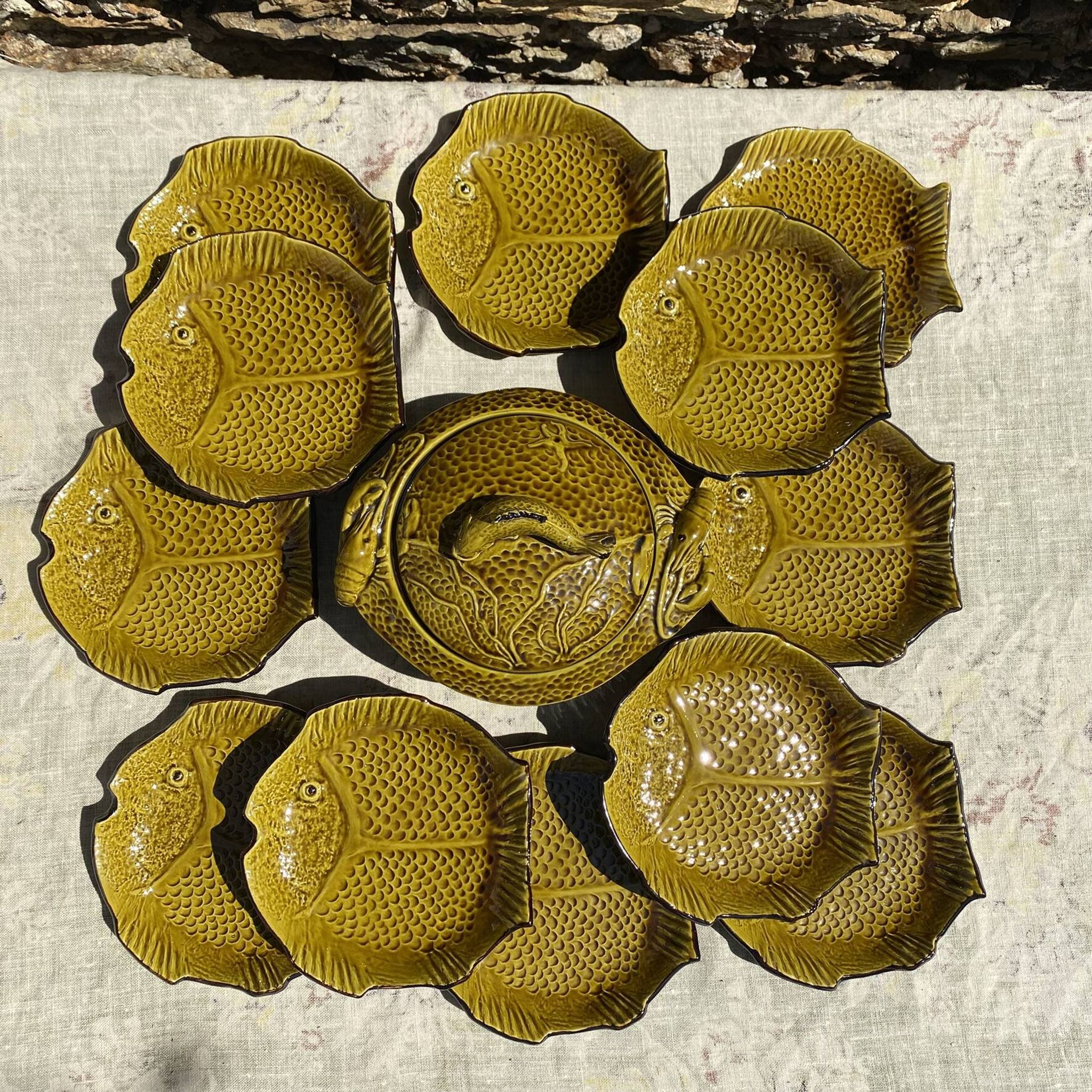 Vintage bouillabaisse service in faience, 13 pieces, 1970s.