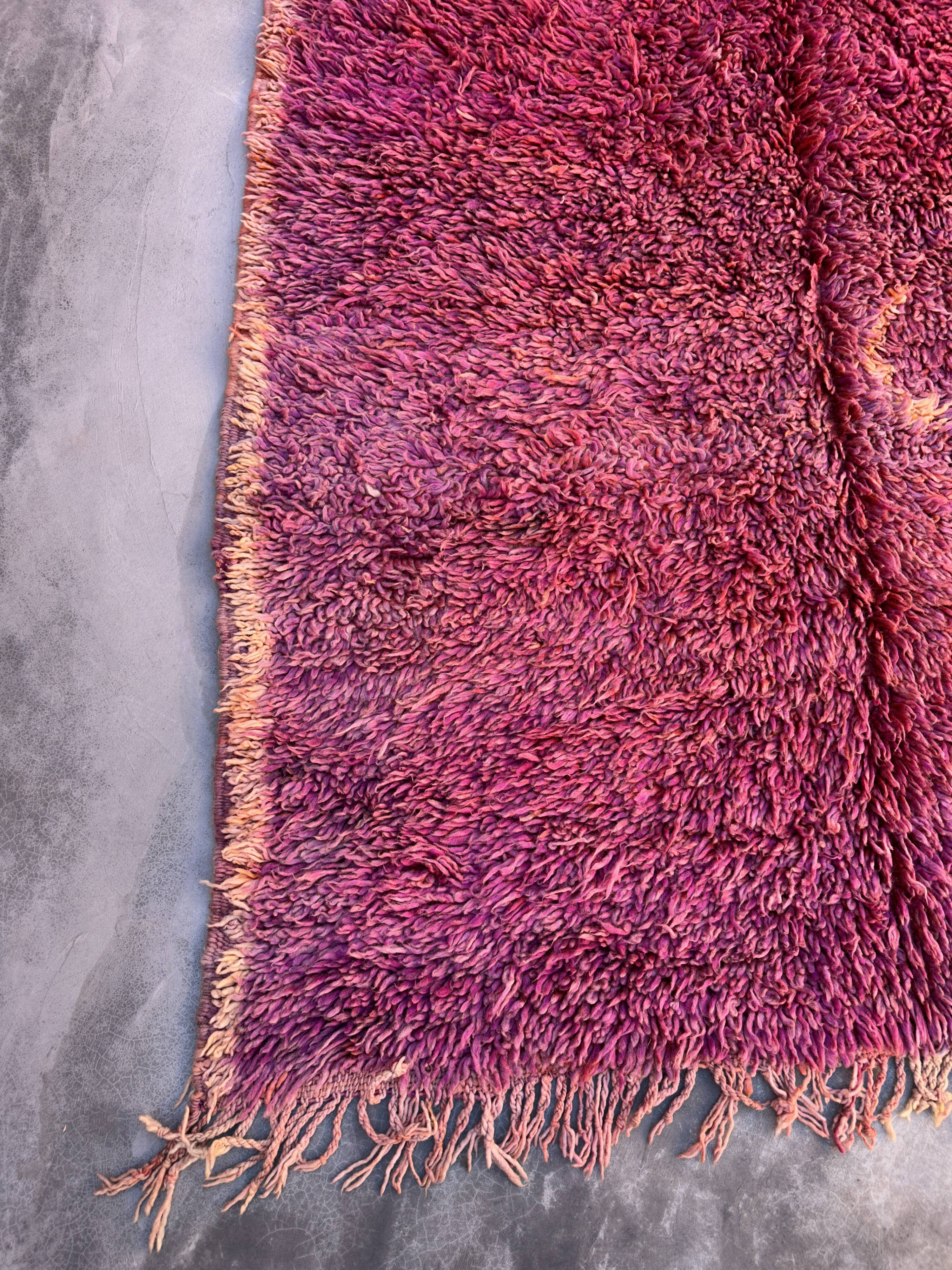 Tapis Marocain Beni M'Guild violet - 187 x 378 cm