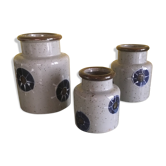 Series of sandstone pots