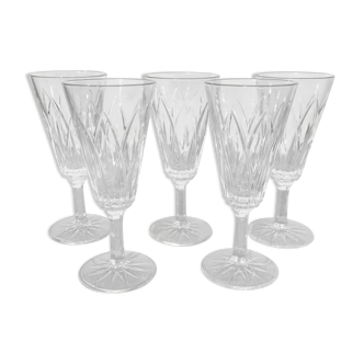 Champagne flutes in chise glass