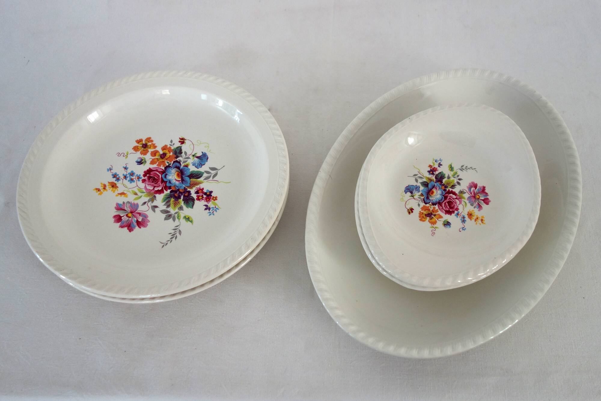 Serving dishes with floral decoration, vintage Luneville FG