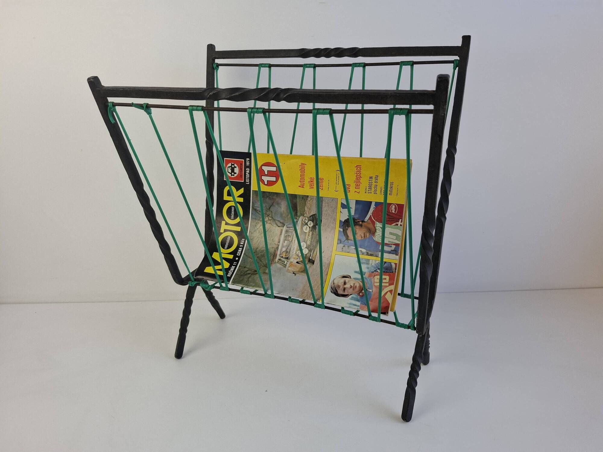 1960 Czechoslovakian Mid-Century Magazine Rack with Green Wire