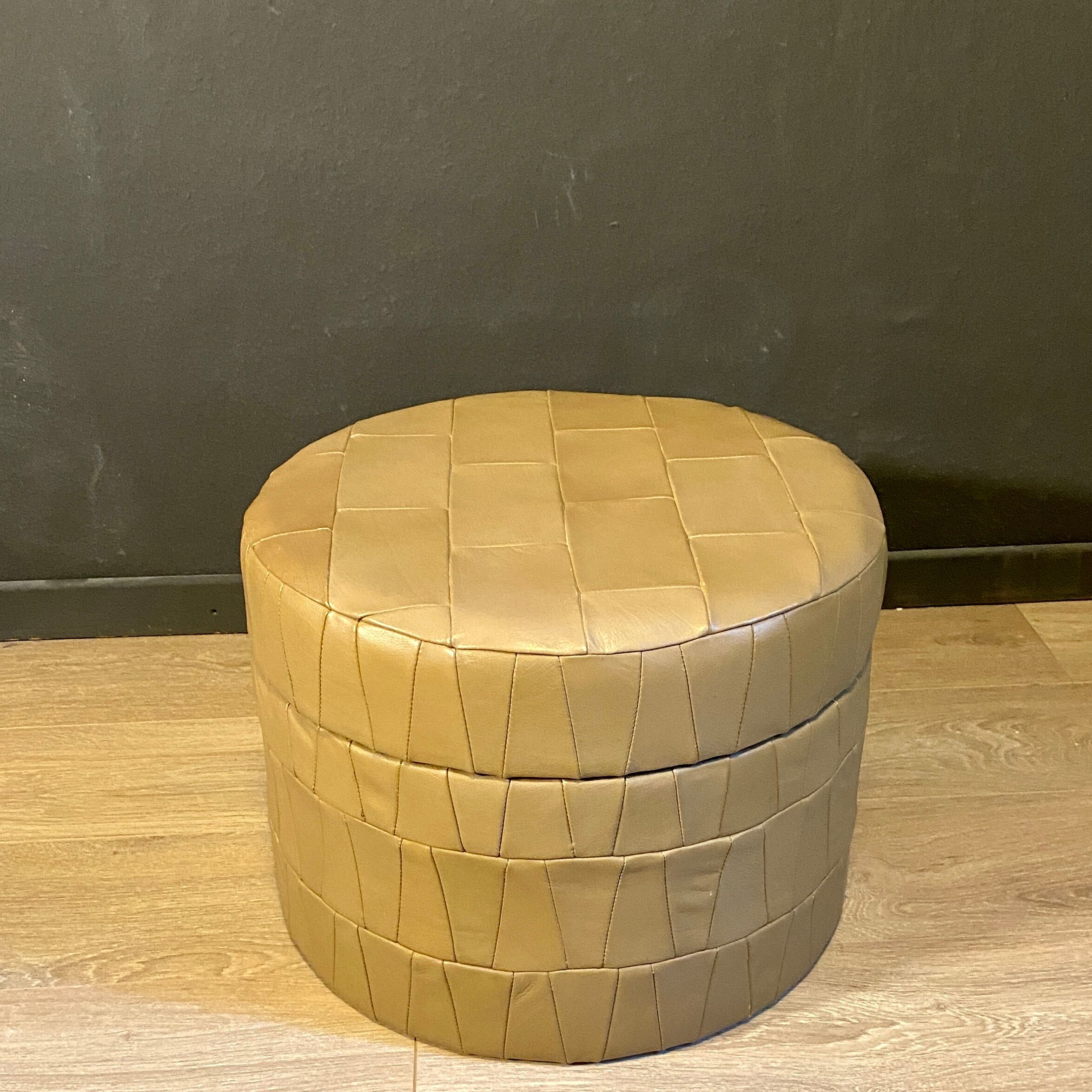 Leather chest in putty color 1970