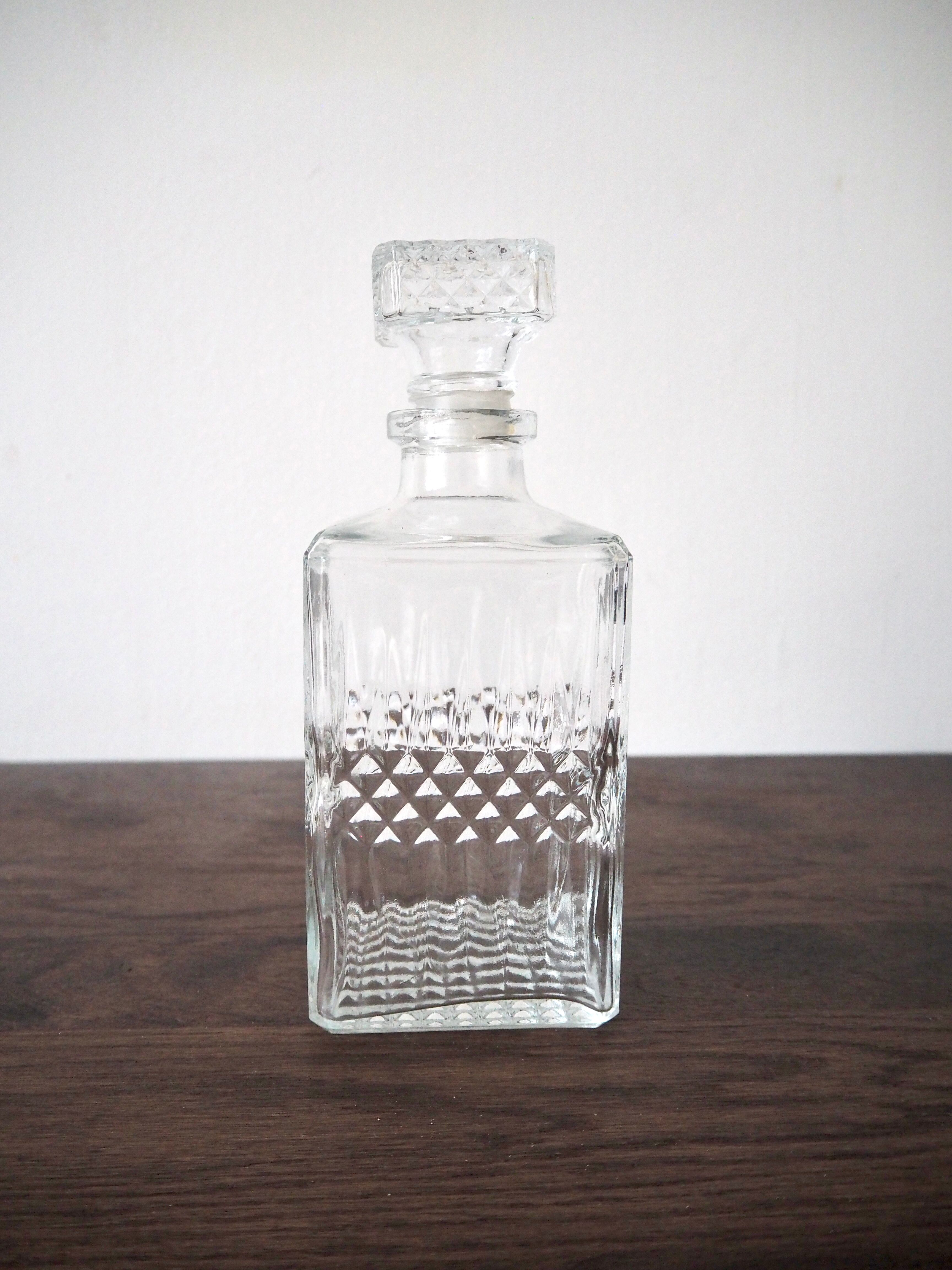 Carafe à whisky en verre taillé