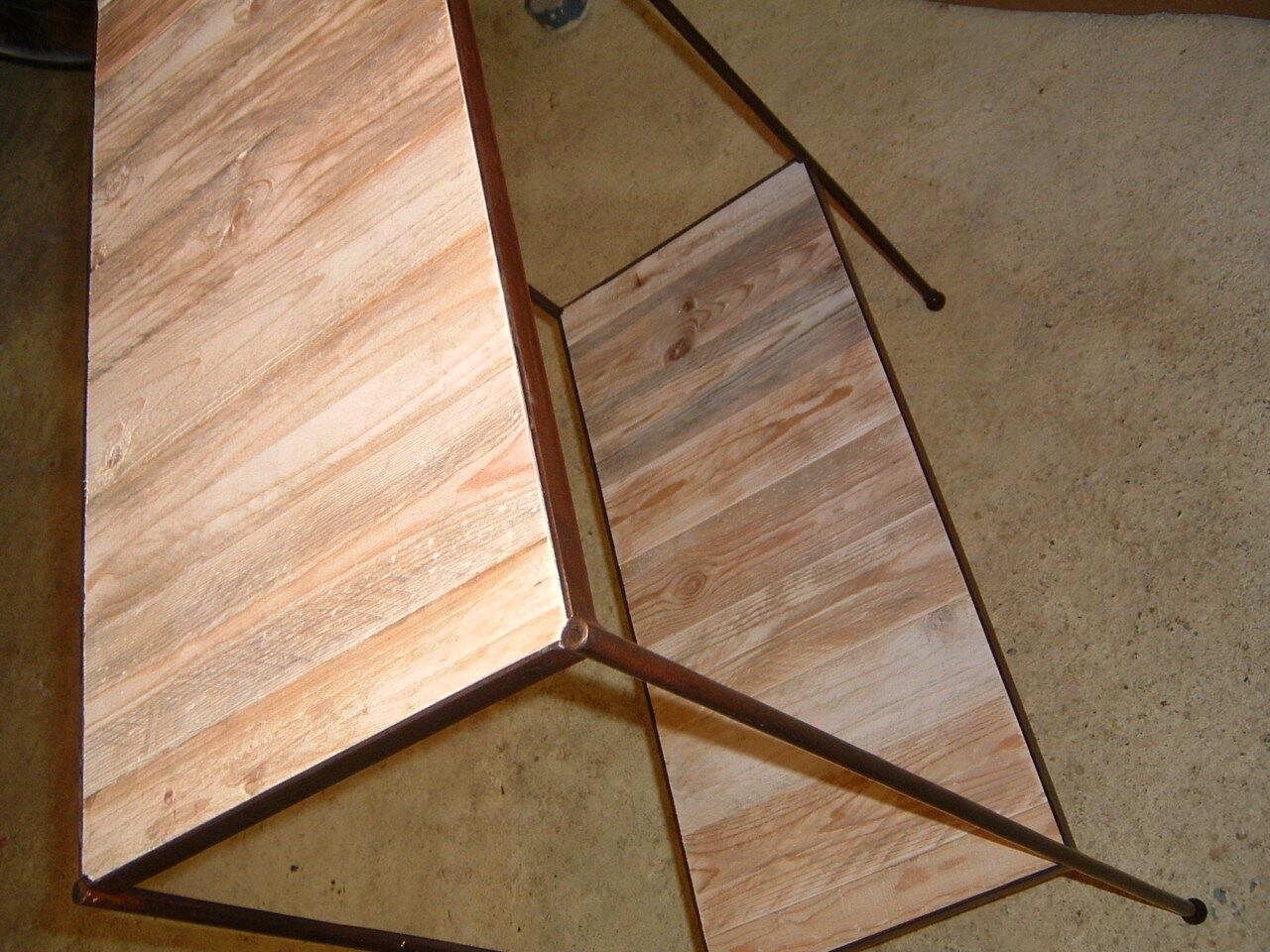 Console iron and wood