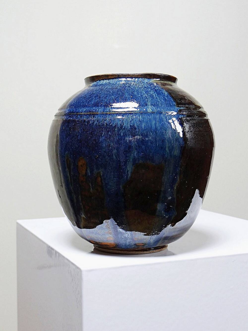 Joli Petit Vase Céramique Signé - Modèle à Identifier - Occasion