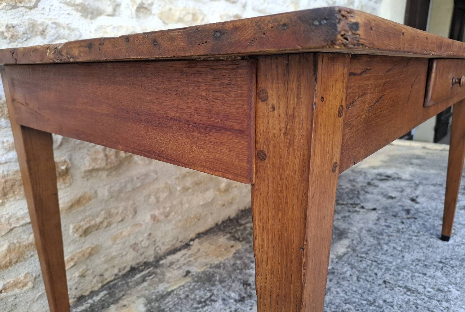 Table en chêne et sapin