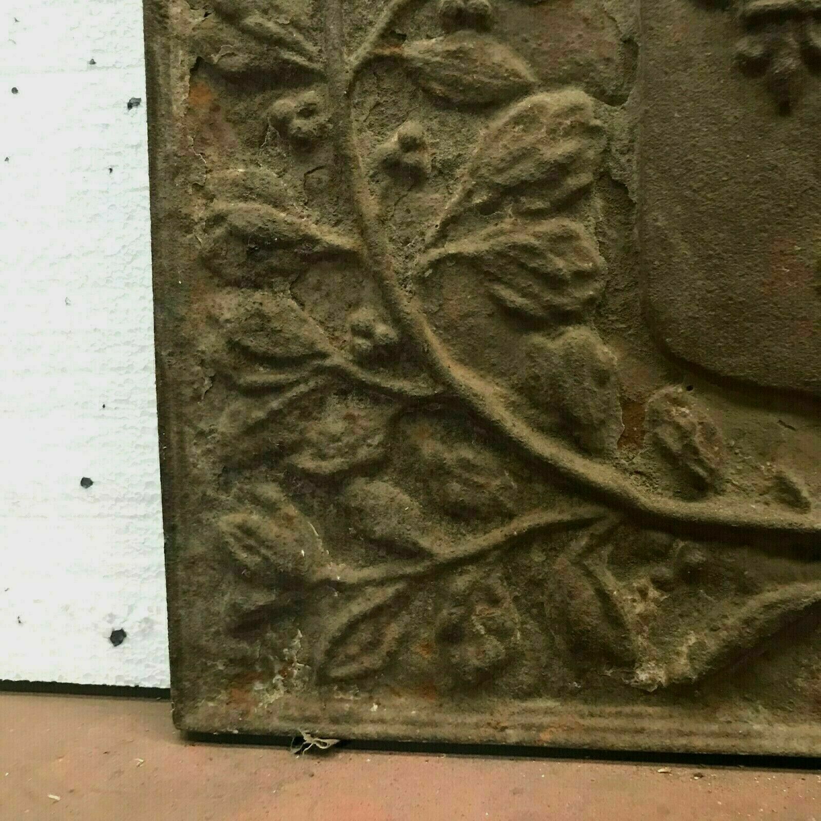 19th century crowned iron cast iron chimney plate