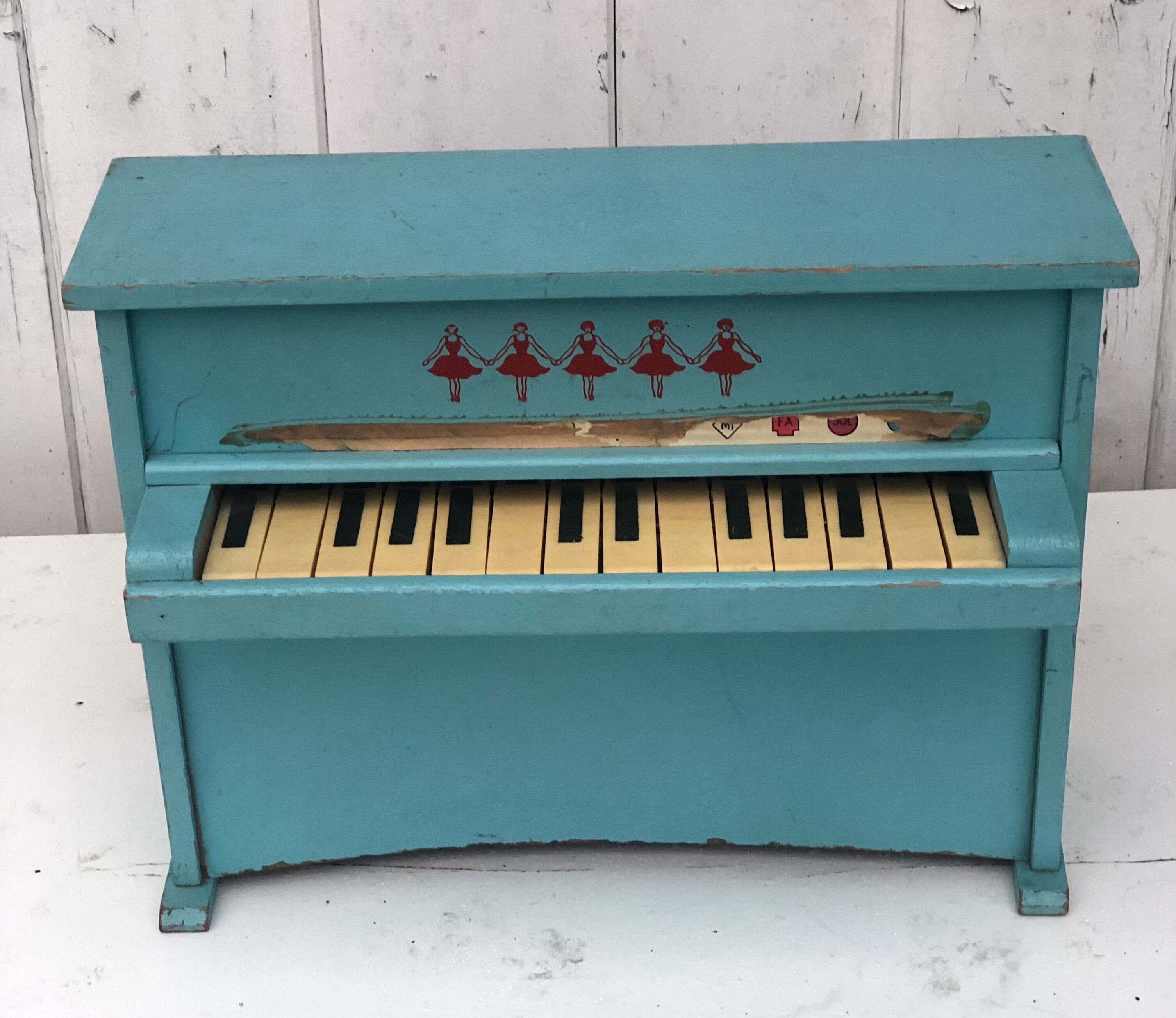 Piano jouet ancien