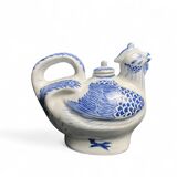 China, hen teapot, white and blue porcelain, 20th century