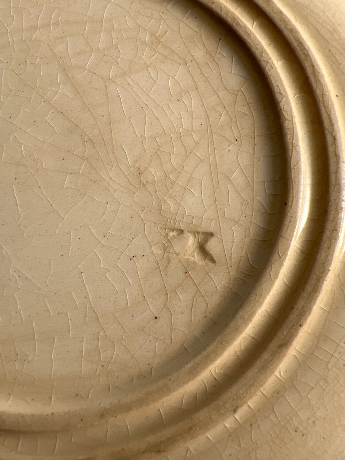 Hollow plate ironstone Gien capusine 1862