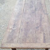 Old farm in oak feet time zones table