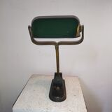 Banker lamp old font email