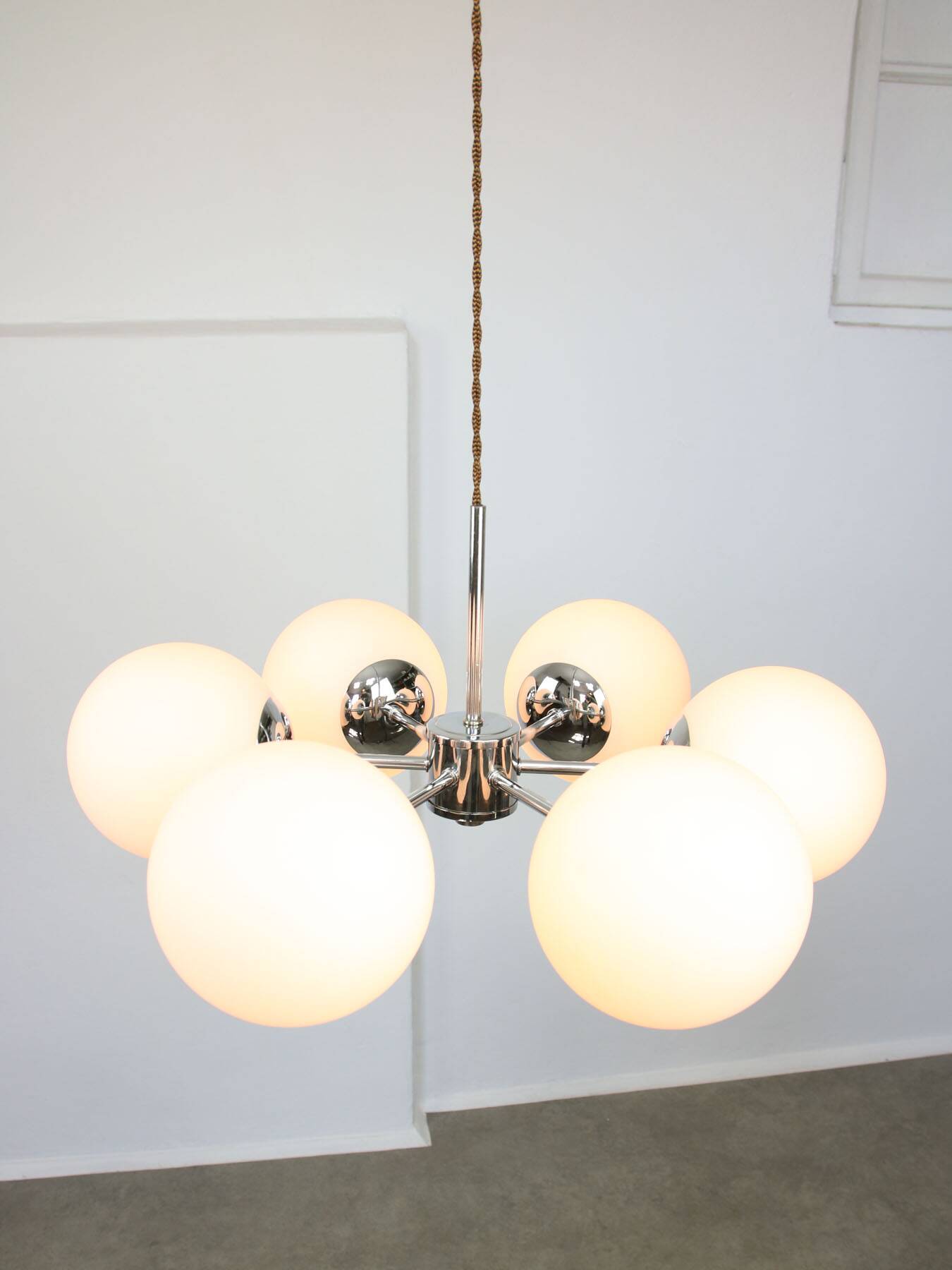 Space-age Italian Sputnik Chrome & Opaline Chandelier, 1970s