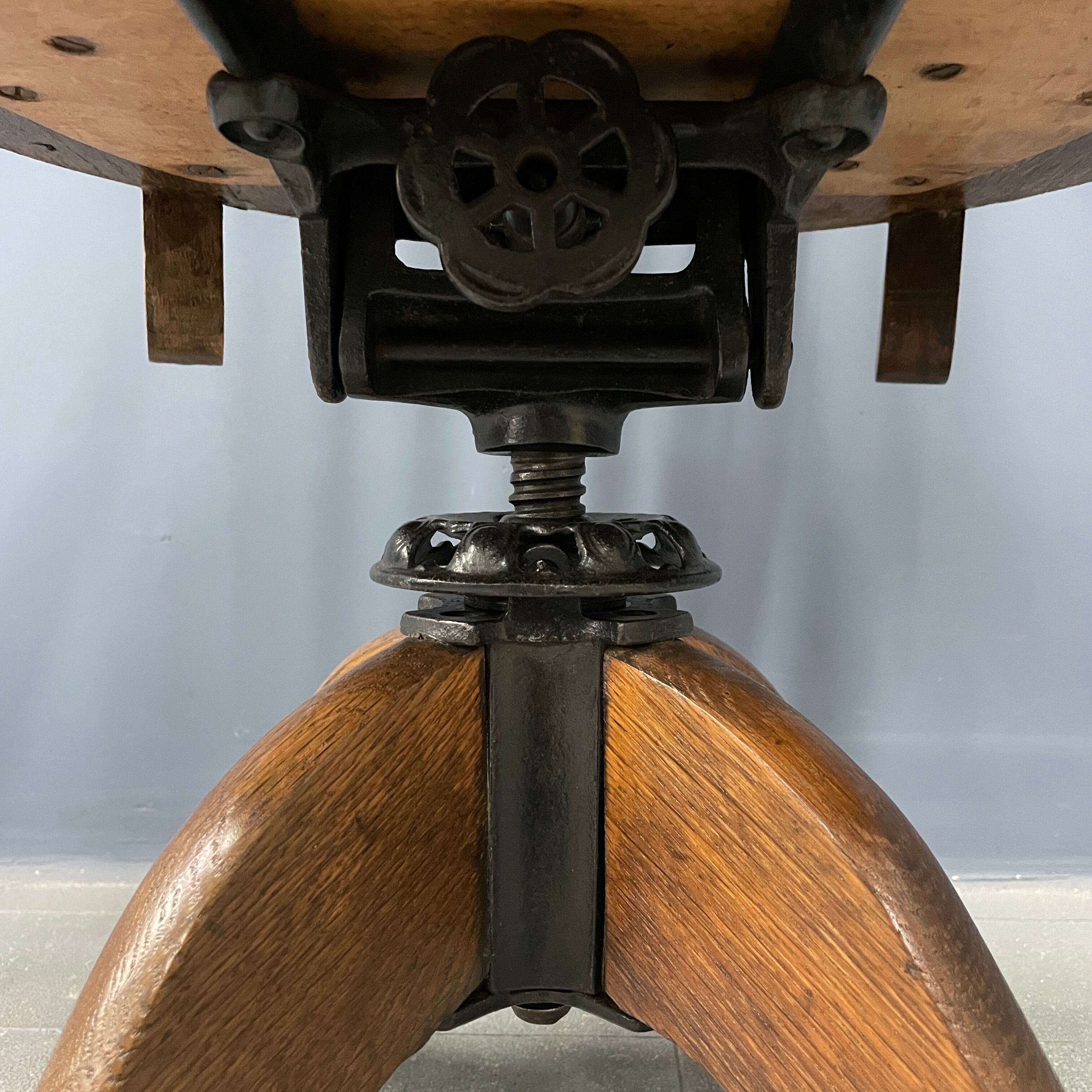 Antique American oak office chair with armrests 1920s