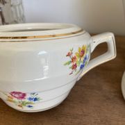 Cafetière et sucrier en porcelaine
