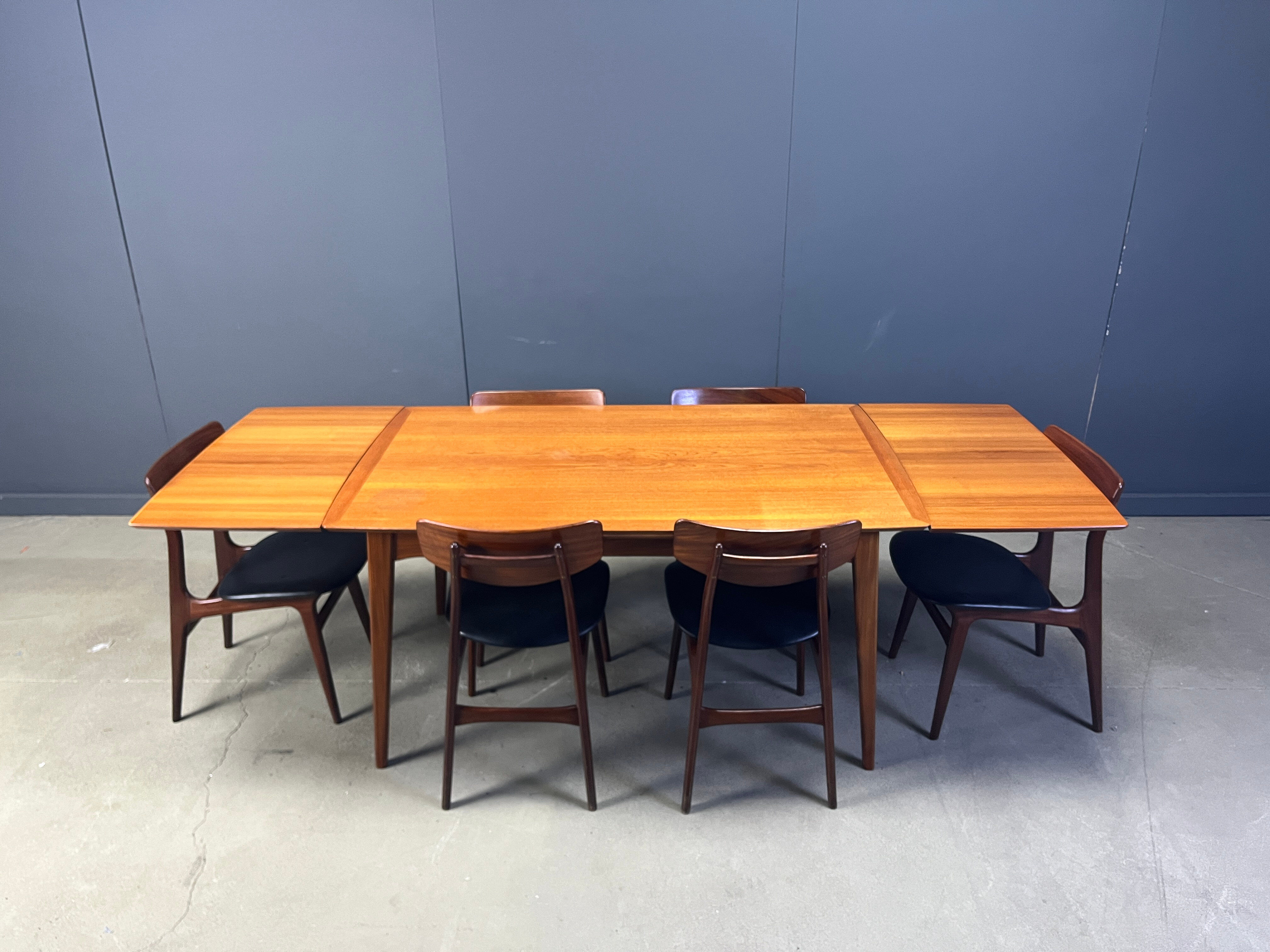 Mid-century dining set by Louis van Teeffelen for Wébé, 1960s