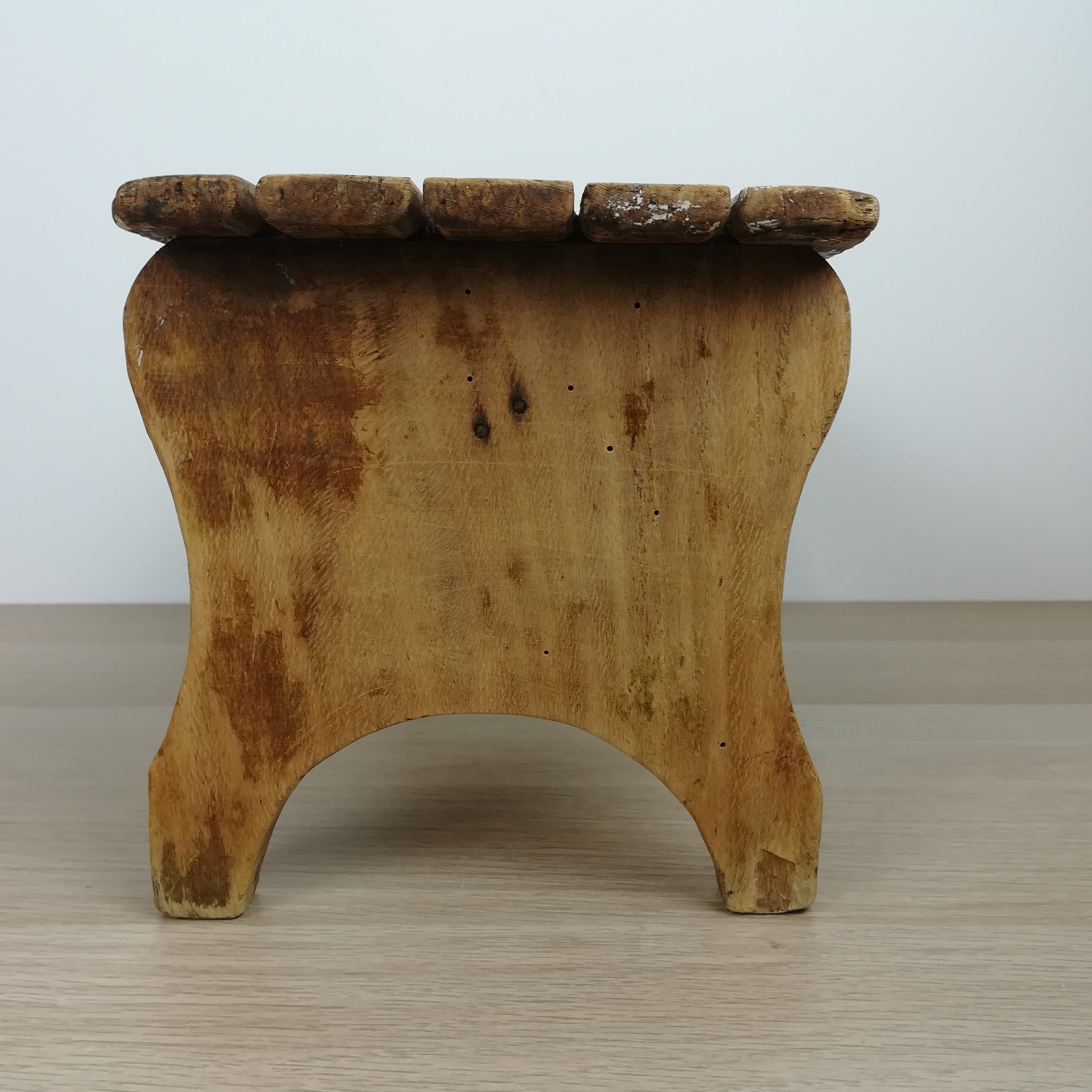 Wooden footrest bench