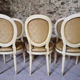 Chaises de salle à manger Louis XVI vintage – Ensemble de 8 chaises françaises sculptées en bois avec revêtement en simili cuir damassé caramel, années 1920/1930